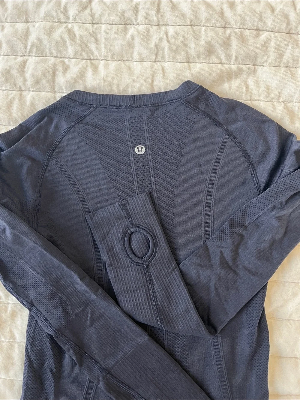 lululemon Swiftly Tech Long Sleeve (Hip)